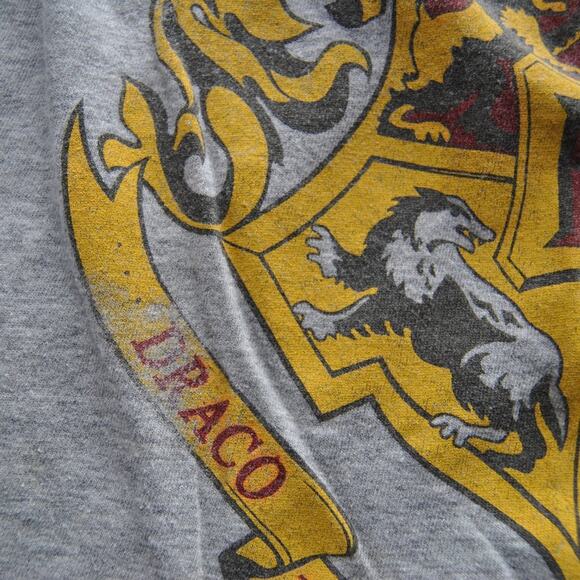 Harry Potter Hogwarts Small Gray & Yellow Short Sleeve Shirt - Picture 5 of 7